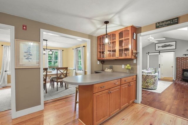 11 Barrett, Bellingham, MA 02019