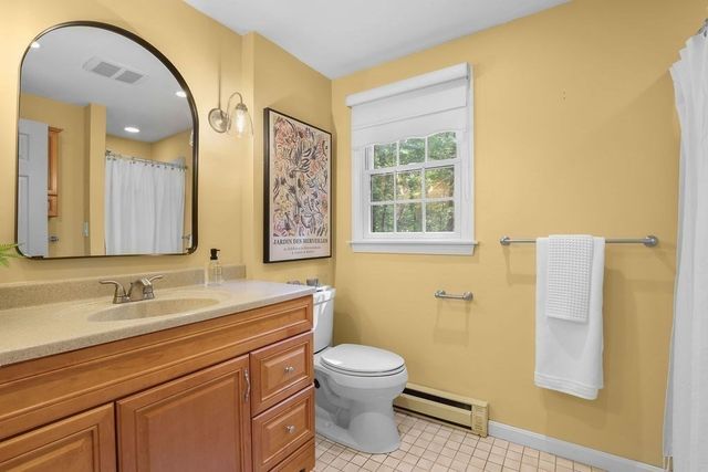 11 Barrett, Bellingham, MA 02019