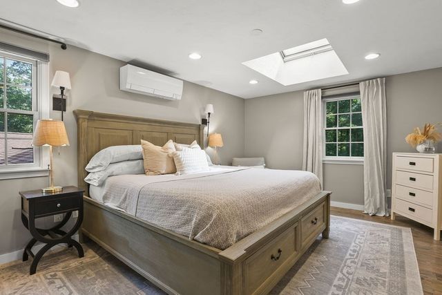 11 Barrett, Bellingham, MA 02019