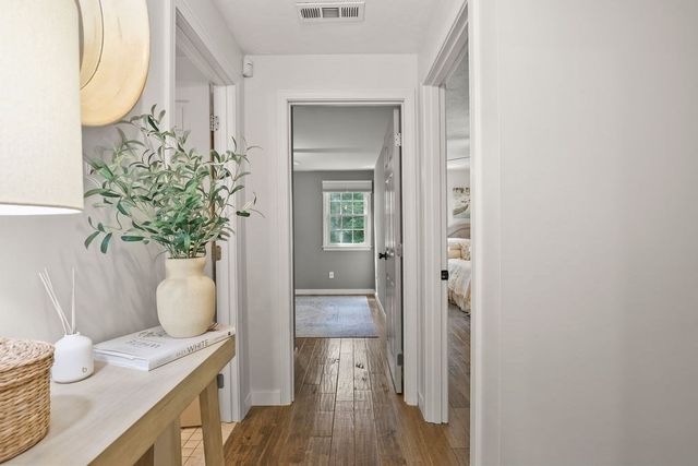 11 Barrett, Bellingham, MA 02019