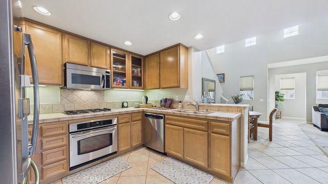 27034 Fairway, Valencia, CA 91381