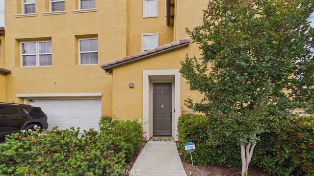 27034 Fairway, Valencia, CA 91381