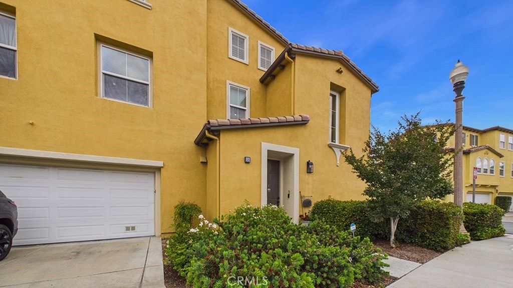 27034 Fairway, Valencia, CA 91381