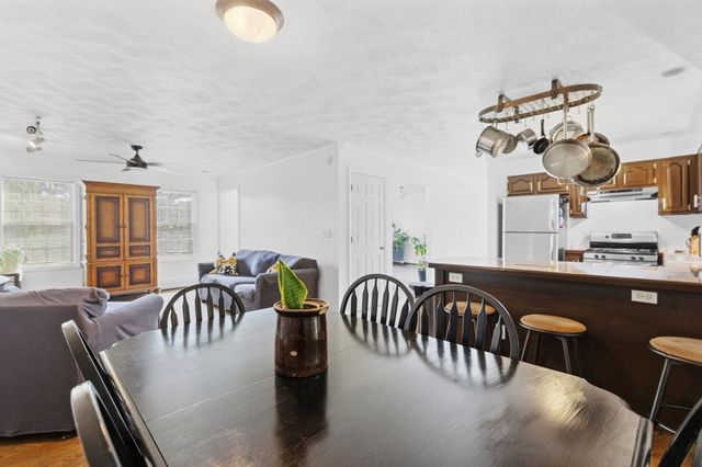 777 New Plainville Rd, New Bedford, MA 02745