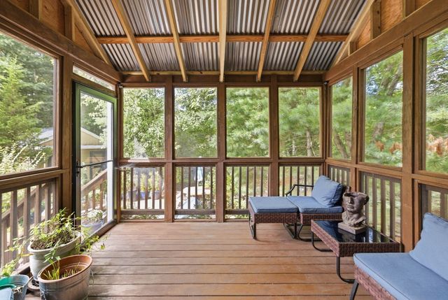 777 New Plainville Rd, New Bedford, MA 02745