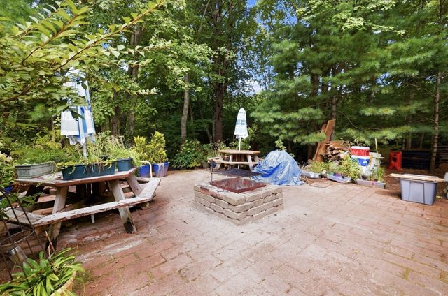777 New Plainville Rd, New Bedford, MA 02745