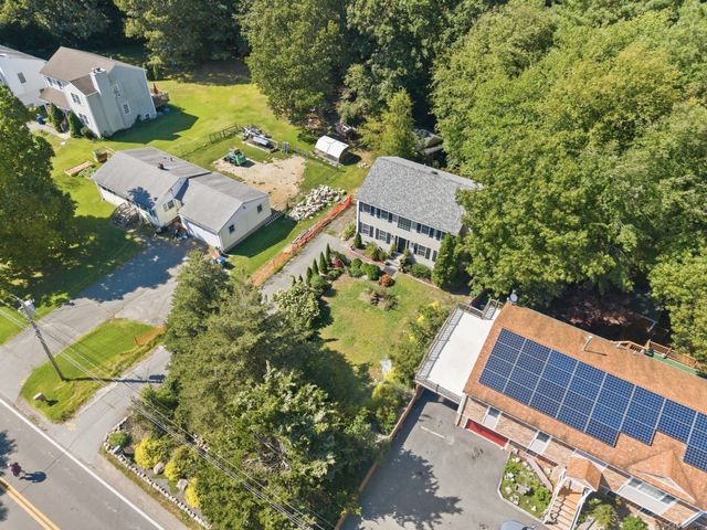 777 New Plainville Rd, New Bedford, MA 02745