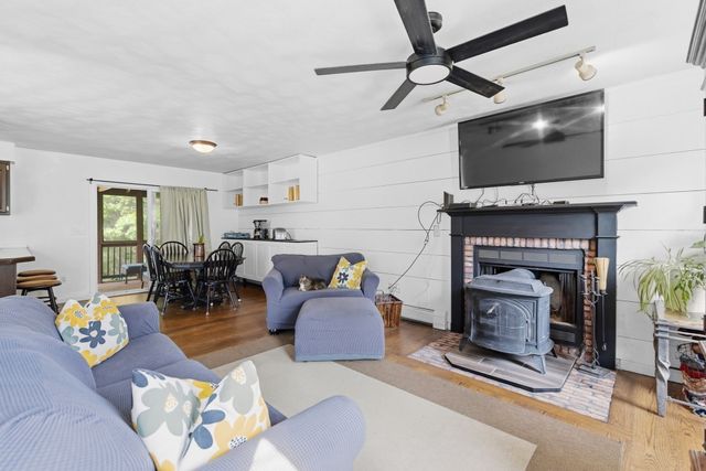 777 New Plainville Rd, New Bedford, MA 02745