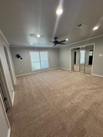 8695 N State Highway 71, El Campo, TX 77437