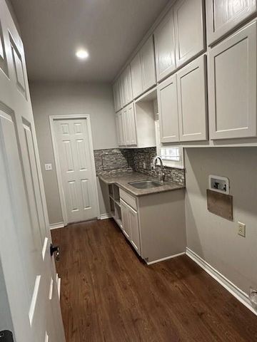 8695 N State Highway 71, El Campo, TX 77437