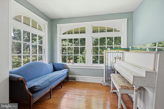 7937 PARK AVE, Elkins Park, PA 19027