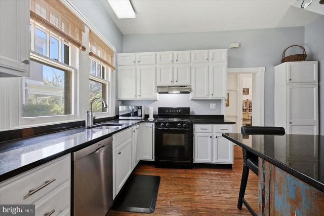 7937 PARK AVE, Elkins Park, PA 19027