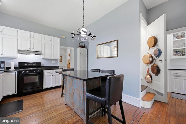 7937 PARK AVE, Elkins Park, PA 19027