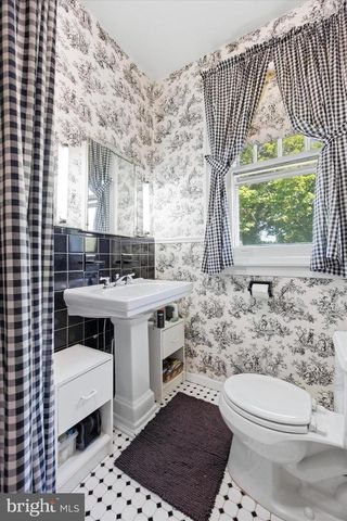7937 PARK AVE, Elkins Park, PA 19027