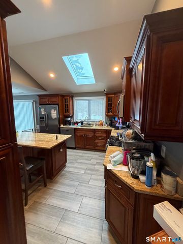 19 Gloria Place, East Haven, CT 06512