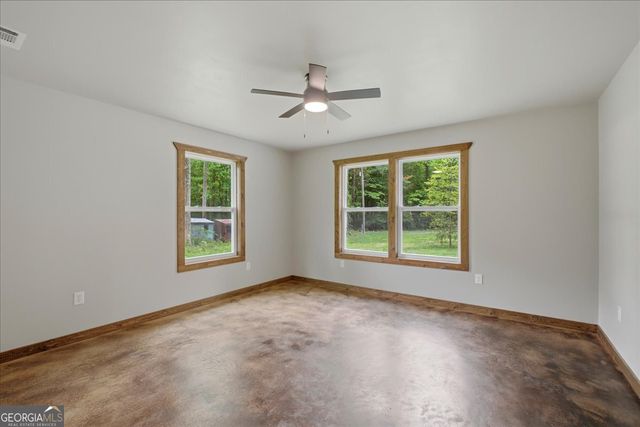 65 Bay Ct, Ellijay, GA 30540