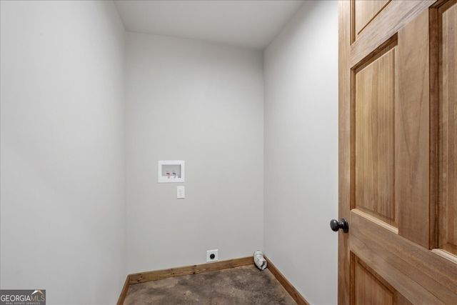 65 Bay Ct, Ellijay, GA 30540