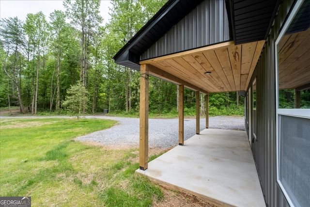 65 Bay Ct, Ellijay, GA 30540