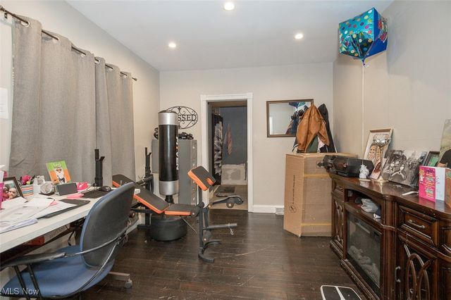 4945 Osborn Road, Garfield Heights, OH 44128