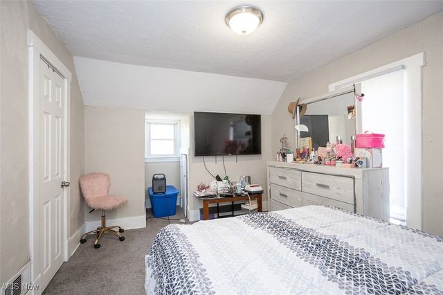 4945 Osborn Road, Garfield Heights, OH 44128