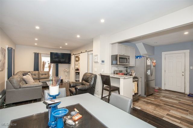 4945 Osborn Road, Garfield Heights, OH 44128