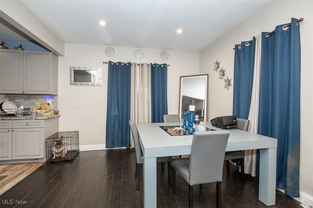 4945 Osborn Road, Garfield Heights, OH 44128