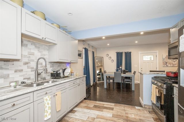 4945 Osborn Road, Garfield Heights, OH 44128