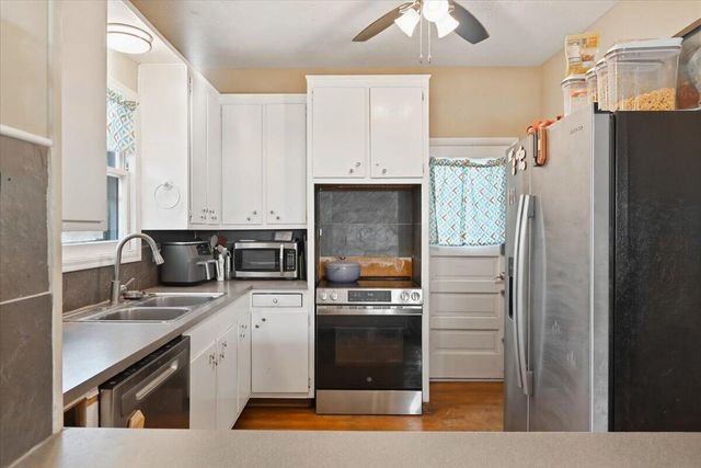 2322 AVENUE F, Council Bluffs, IA 51501