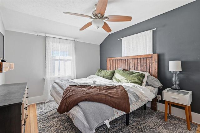 2322 AVENUE F, Council Bluffs, IA 51501