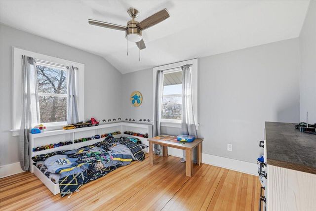 2322 AVENUE F, Council Bluffs, IA 51501