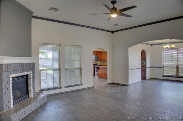 5755 E 144th Street North, Collinsville, OK 74021