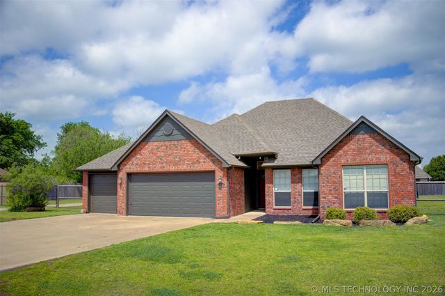 5755 E 144th Street North, Collinsville, OK 74021
