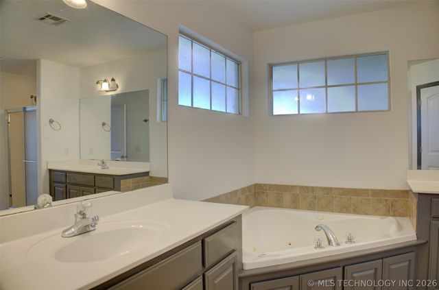 5755 E 144th Street North, Collinsville, OK 74021