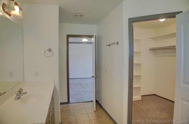 5755 E 144th Street North, Collinsville, OK 74021