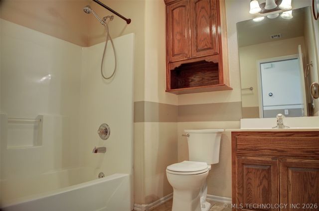 5755 E 144th Street North, Collinsville, OK 74021