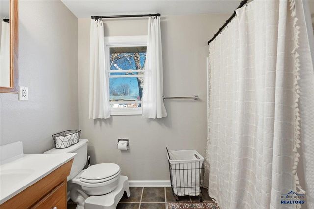 1103 BLAINE AVE, Rapid City, SD 57701