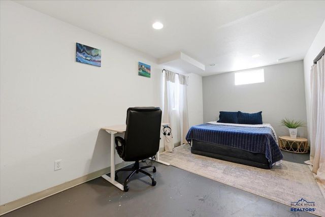 1103 BLAINE AVE, Rapid City, SD 57701