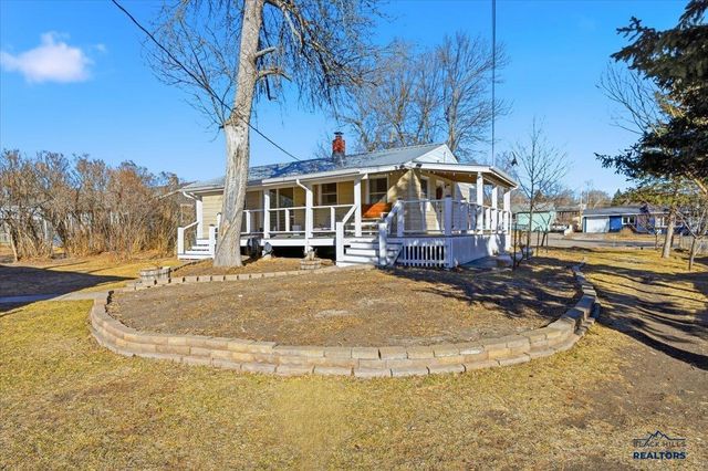 1103 BLAINE AVE, Rapid City, SD 57701