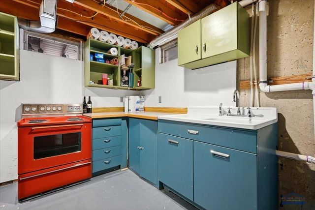 1103 BLAINE AVE, Rapid City, SD 57701