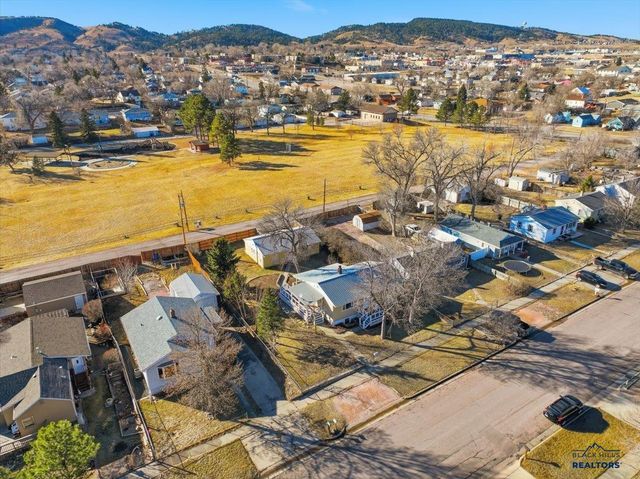 1103 BLAINE AVE, Rapid City, SD 57701