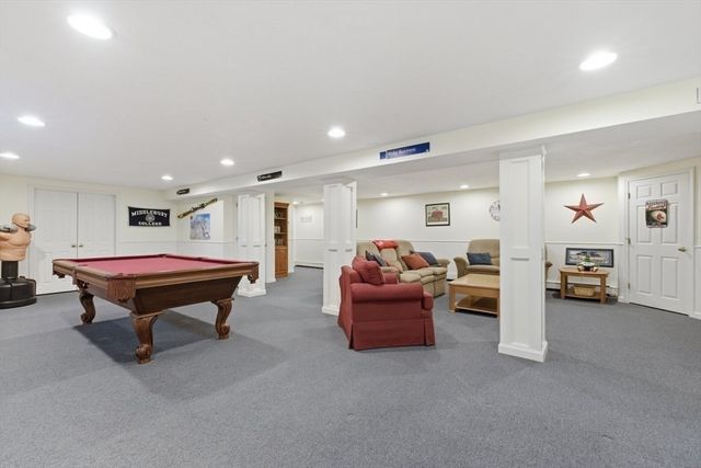 11 Delaney Drive, Walpole, MA 02081