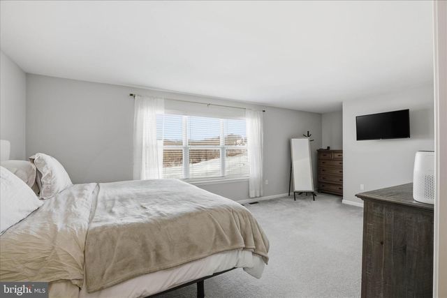 859 ANTHONY DR, Harrisburg, PA 17111