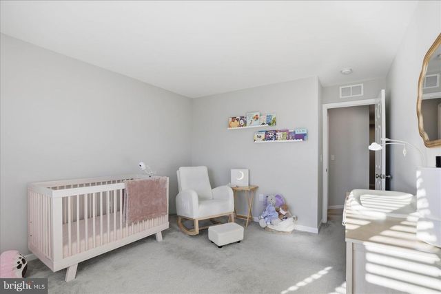 859 ANTHONY DR, Harrisburg, PA 17111