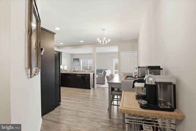 859 ANTHONY DR, Harrisburg, PA 17111