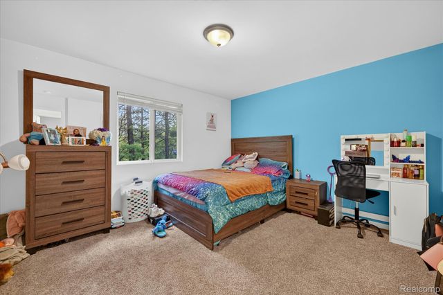 5382 Rural Terrace Court, Waterford Charter Township, MI 48329