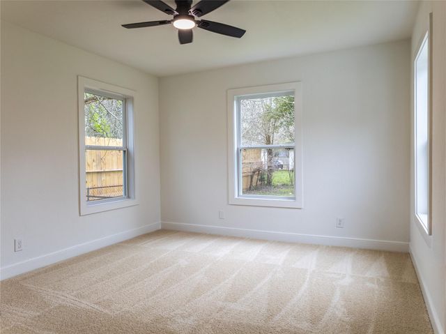 1203 17th Ave N, Texas City, TX 77590