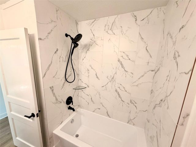 1203 17th Ave N, Texas City, TX 77590