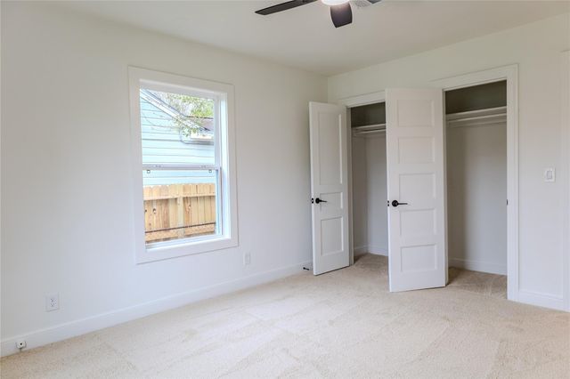 1203 17th Ave N, Texas City, TX 77590