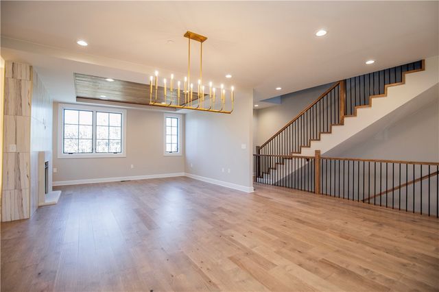 4111 S Champions Drive, Rogers, AR 72758