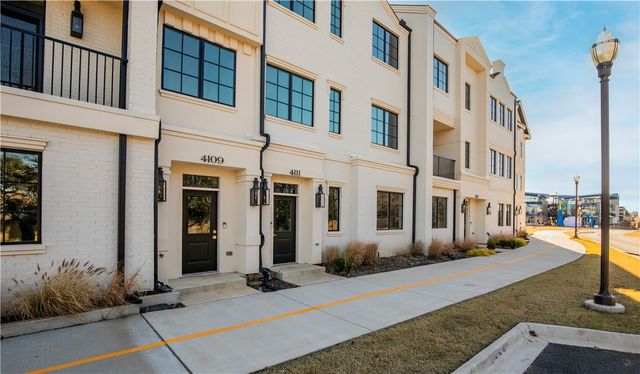 4111 S Champions Drive, Rogers, AR 72758